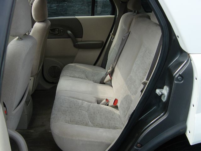 Saturn VUE 2003 photo 3