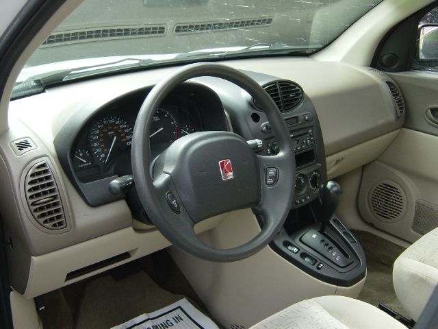 Saturn VUE 2003 photo 5