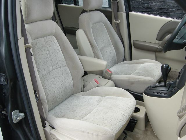 Saturn VUE 2003 photo 7