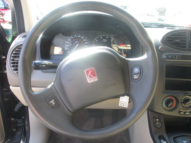 Saturn VUE 2003 photo 16