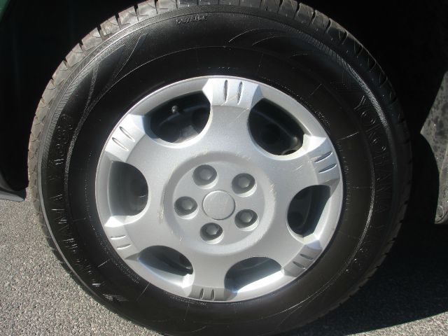 Saturn VUE 2003 photo 5