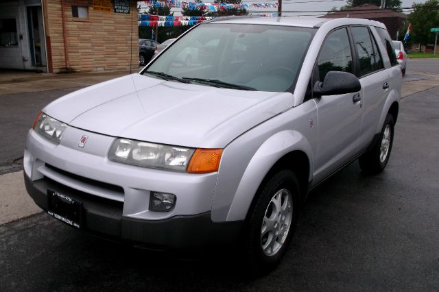 Saturn VUE 2003 photo 2