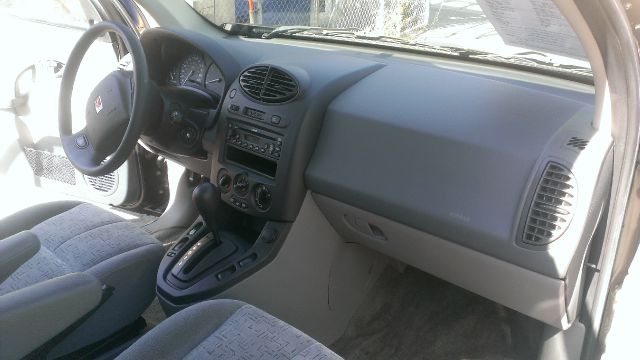 Saturn VUE 2003 photo 25