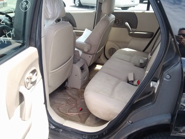 Saturn VUE 2003 photo 4