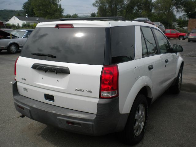 Saturn VUE 2003 photo 2