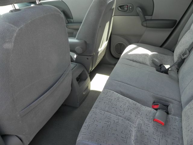 Saturn VUE 2003 photo 1