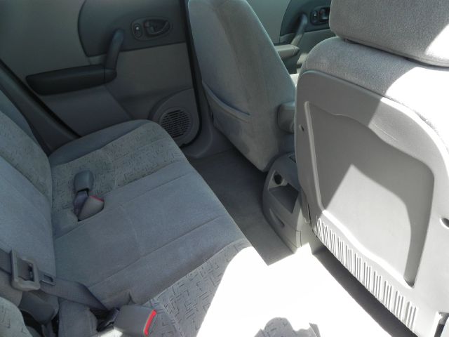 Saturn VUE 2003 photo 7