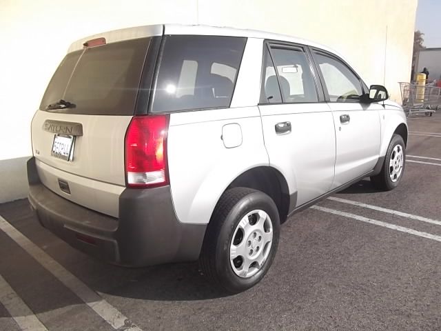 Saturn VUE 2003 photo 2