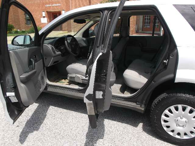 Saturn VUE 2003 photo 4