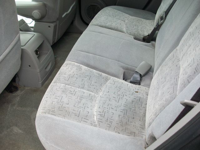 Saturn VUE 2003 photo 1