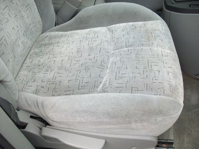 Saturn VUE 2003 photo 10