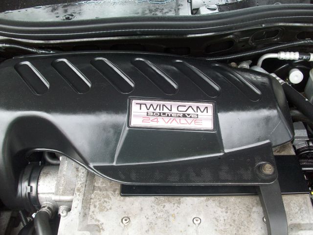 Saturn VUE 2003 photo 18