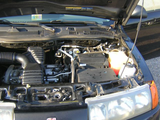 Saturn VUE 2003 photo 2