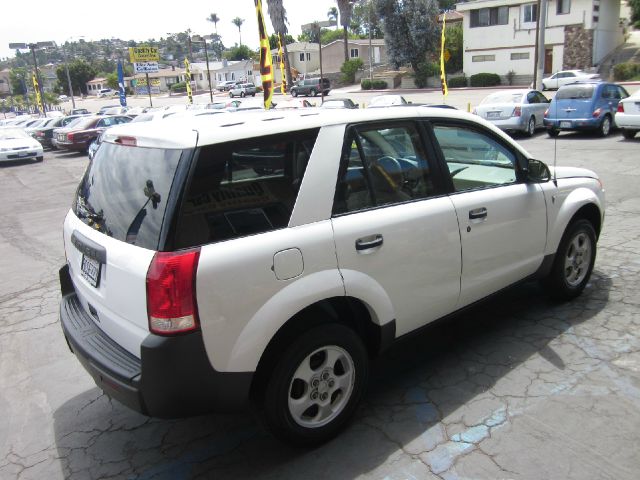 Saturn VUE 2003 photo 1