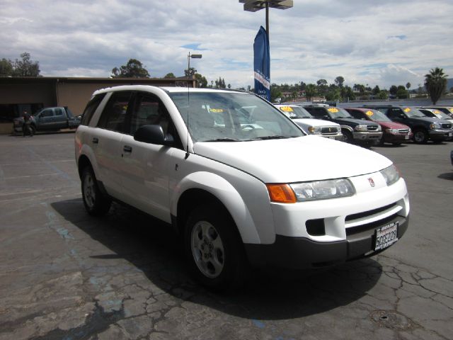 Saturn VUE 2003 photo 2