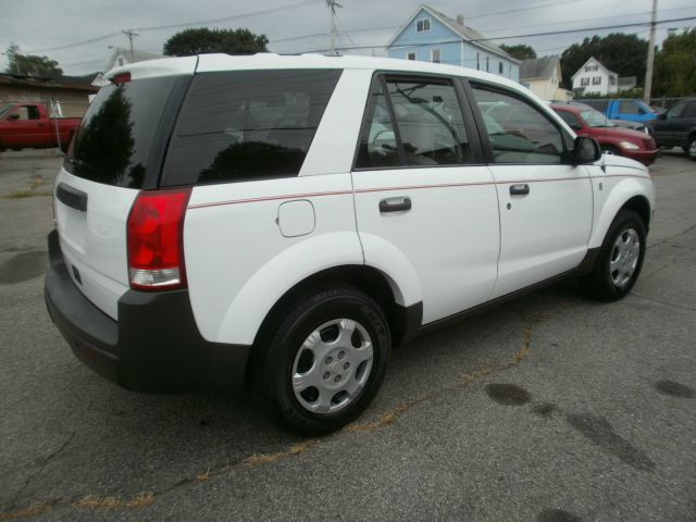 Saturn VUE 2003 photo 3