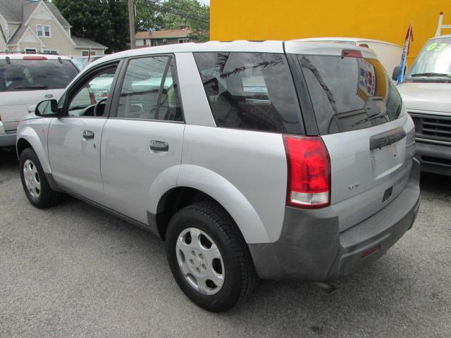 Saturn VUE 2003 photo 1