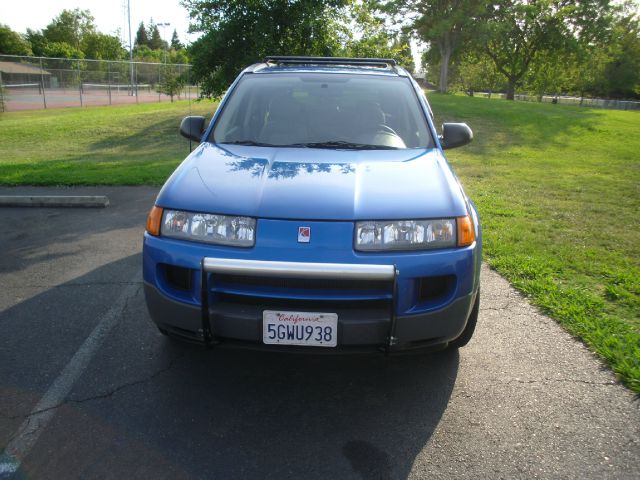 Saturn VUE 2003 photo 2