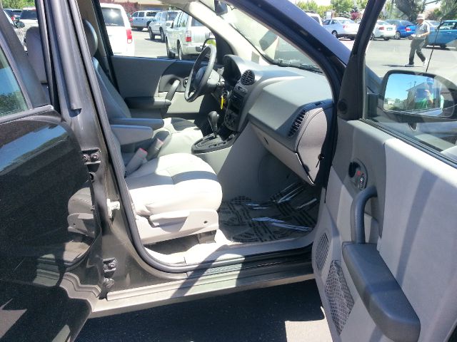 Saturn VUE 2003 photo 10