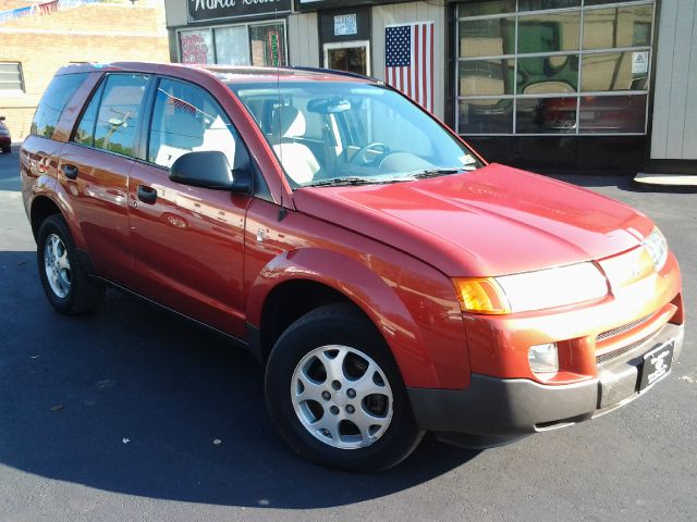 Saturn VUE 2003 photo 2