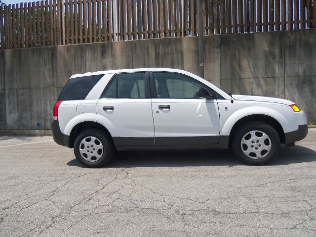 Saturn VUE 2003 photo 2