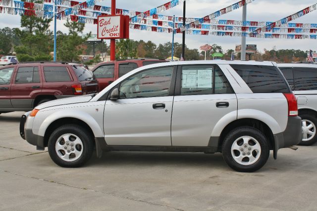 Saturn VUE 2003 photo 2