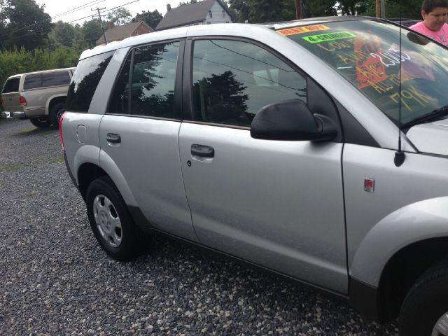 Saturn VUE 2003 photo 2