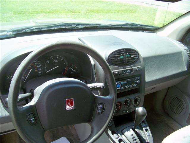 Saturn VUE 2003 photo 3