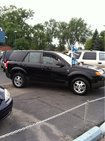 Saturn VUE 2003 photo 1