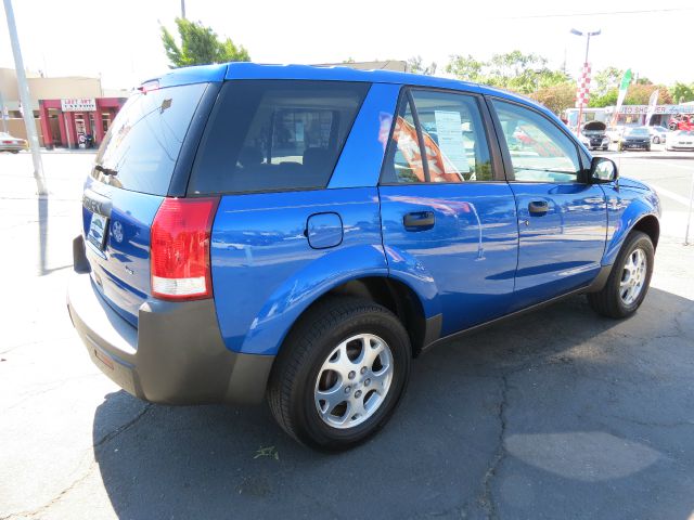 Saturn VUE 2003 photo 1