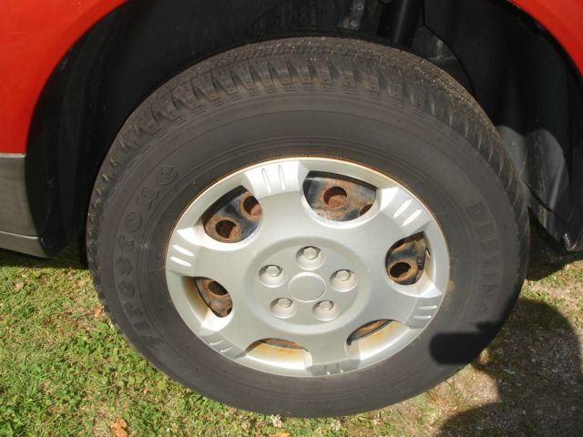 Saturn VUE 2003 photo 8