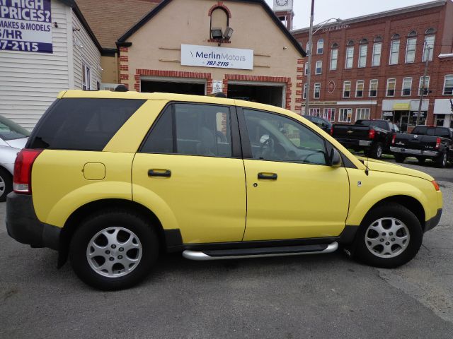 Saturn VUE 2003 photo 2