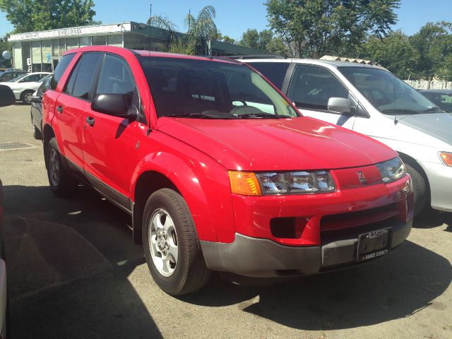 Saturn VUE 2003 photo 2