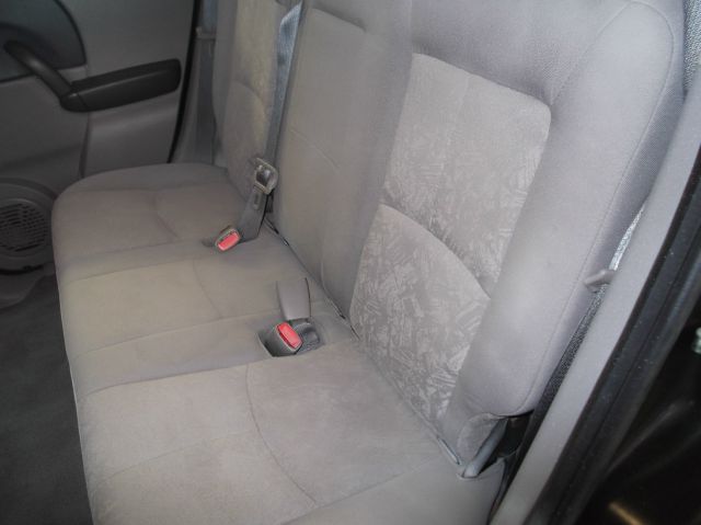 Saturn VUE 2003 photo 14