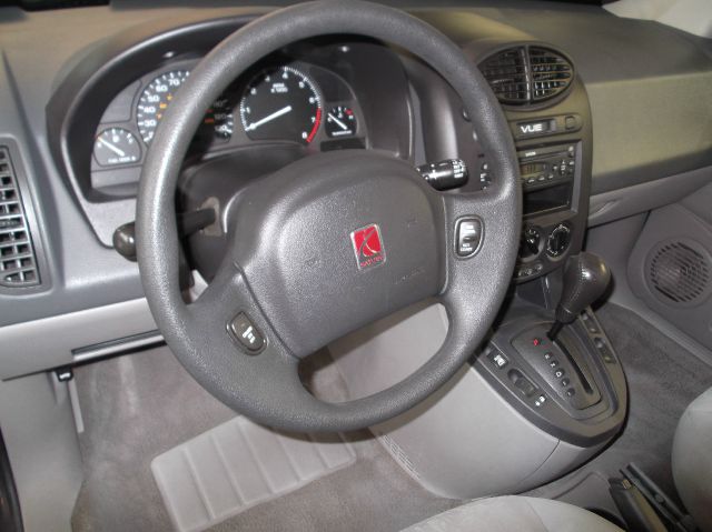 Saturn VUE 2003 photo 16