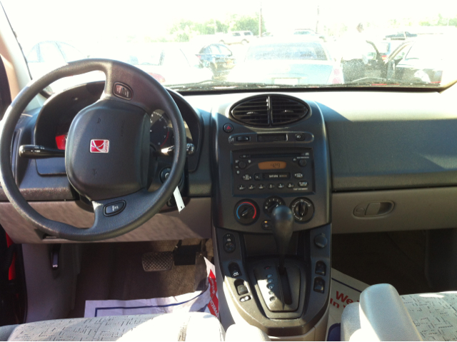 Saturn VUE 2003 photo 5