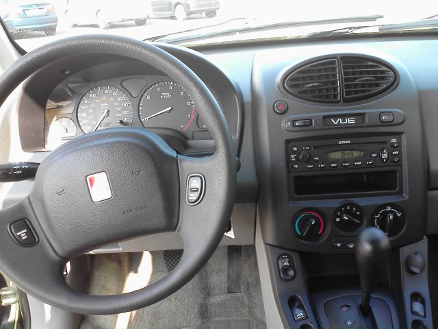 Saturn VUE 2003 photo 4