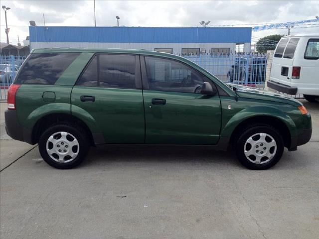 Saturn VUE 2004 photo 2