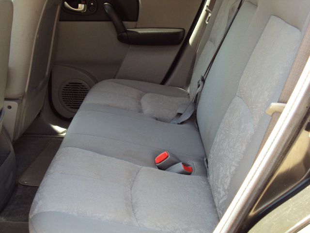 Saturn VUE 2004 photo 3