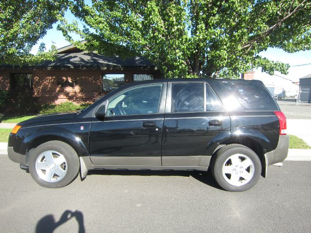 Saturn VUE 2004 photo 2