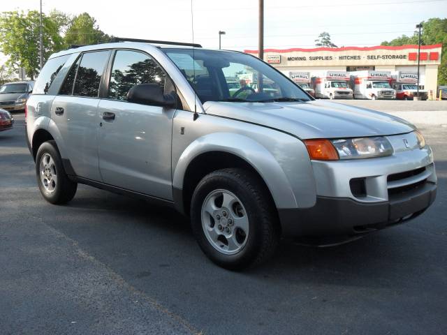 Saturn VUE 2004 photo 2