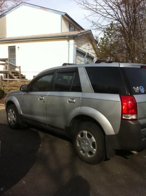 Saturn VUE 2004 photo 1