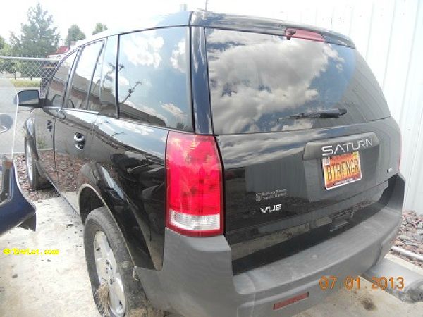 Saturn VUE 2004 photo 3