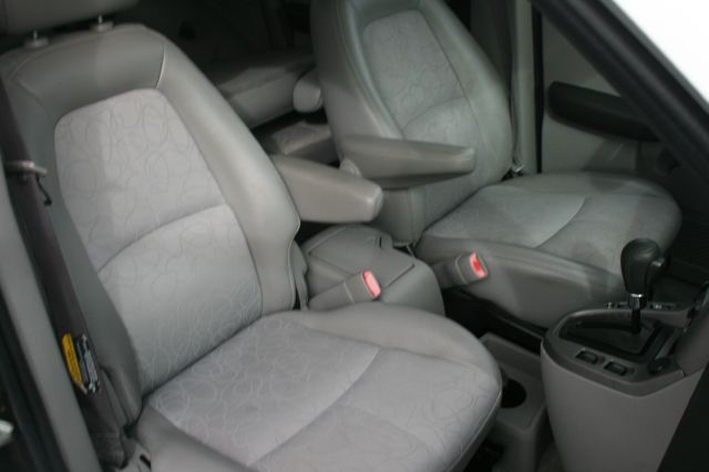 Saturn VUE 2004 photo 15