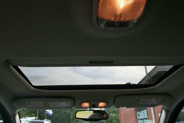 Saturn VUE 2004 photo 34