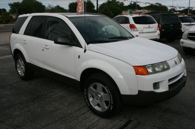 Saturn VUE 2004 photo 8