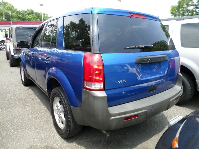 Saturn VUE 2004 photo 2