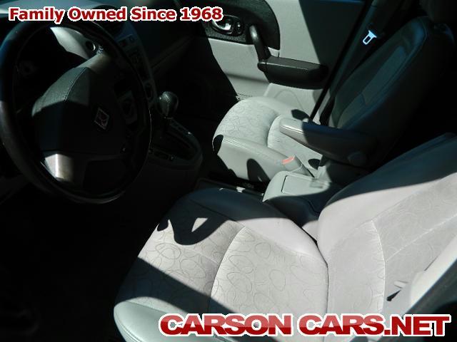 Saturn VUE 2004 photo 4