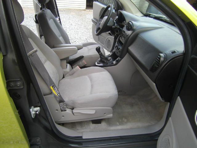 Saturn VUE 2004 photo 1