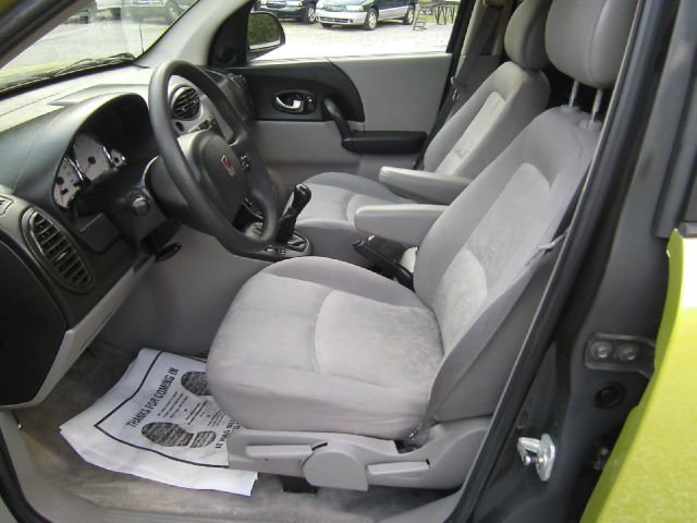 Saturn VUE 2004 photo 5